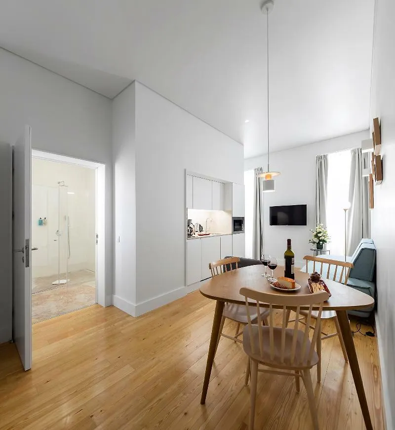 Lisbon Serviced Apartments Benformos 0*,