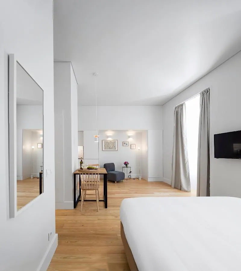 Lisbon Serviced Apartments Benformos